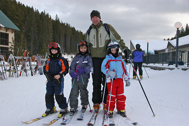 Dad and kids at Norquay, Dec 2006
