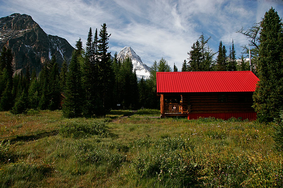 Naiset huts cookhouse...