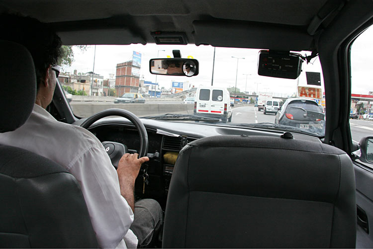Our first view of Buenos Aires, from the back of a taxi...